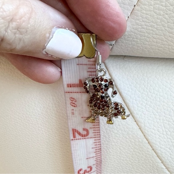 Dachshund Dog Dangle Sparkly Earrings New - Picture 6 of 6